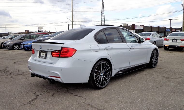 BMW 335i M Performance Edition: Expressly limited